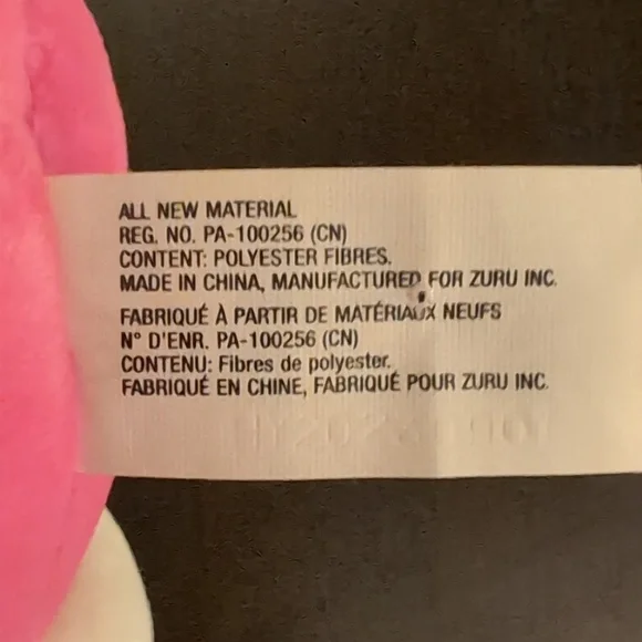 Zuru Snackles Brittany the Bunny Plush with Cinnabon Cupcake. - Picture 6 of 8